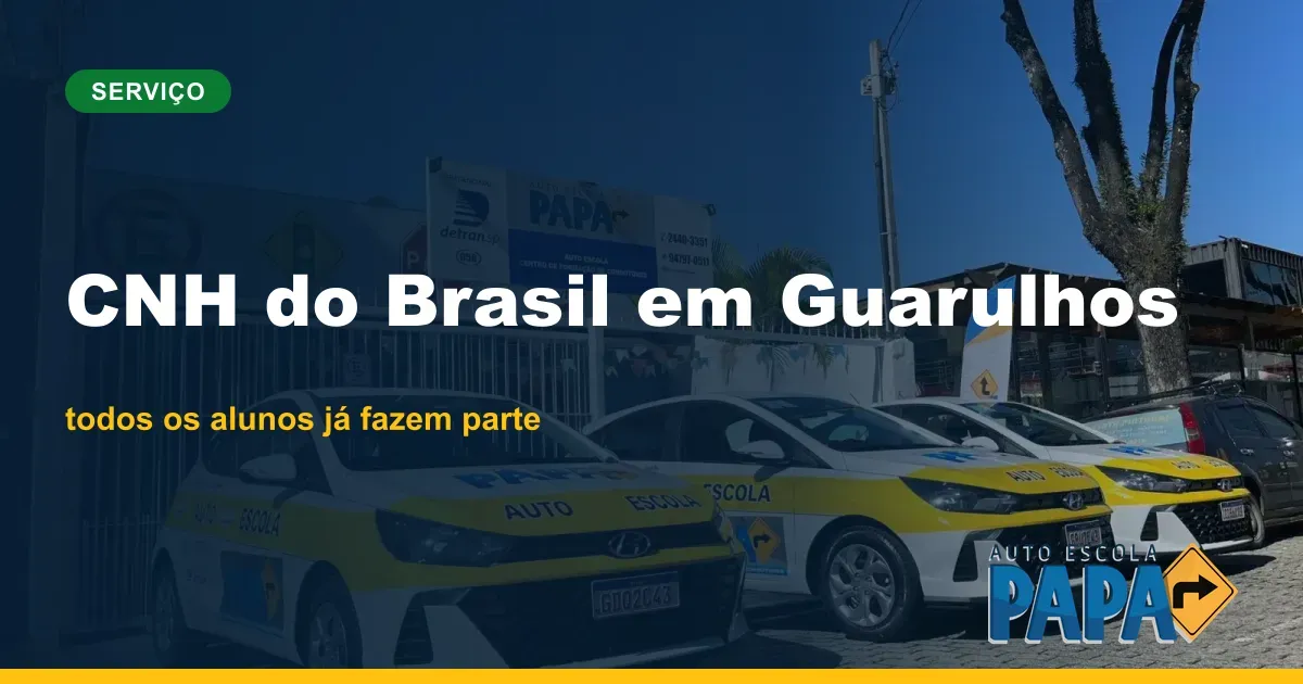Fachada da Auto Escola PAPA no Centro de Guarulhos com HB20 0km da frota estacionados