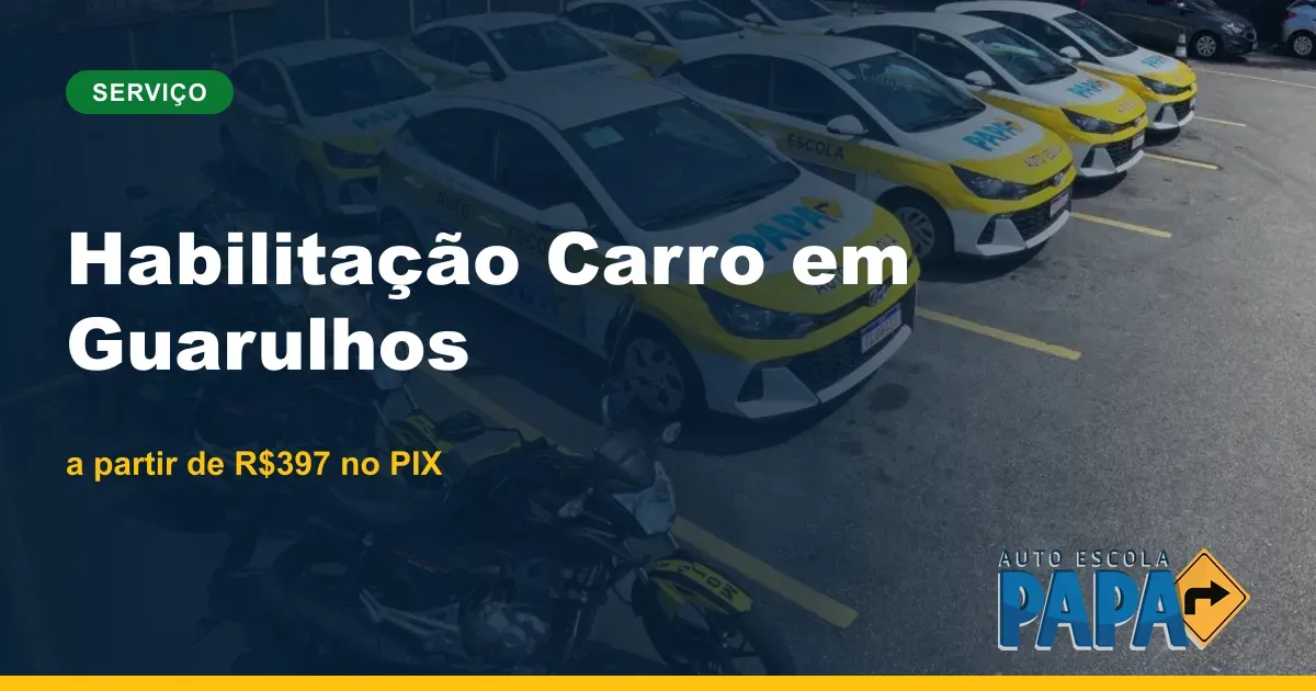 Fachada da Auto Escola PAPA no Centro de Guarulhos com HB20 0km da frota estacionados